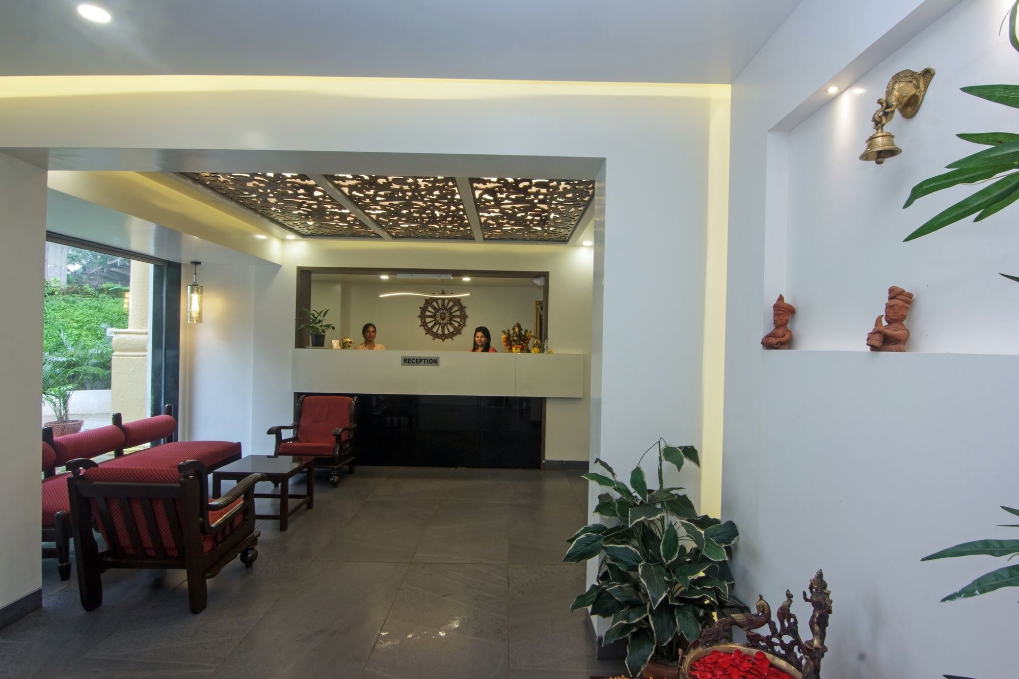 Oyo 9806 Hotel Arvi Lonavla Exterior foto